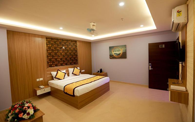 Hotel Emirates Kannangad Luaran gambar